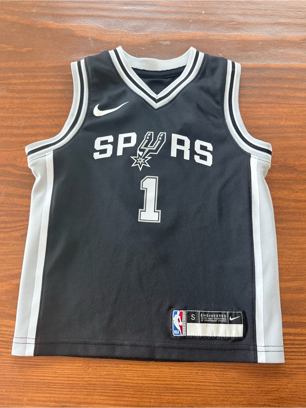 Nike Spurs Youth Small Wembanyama jersey